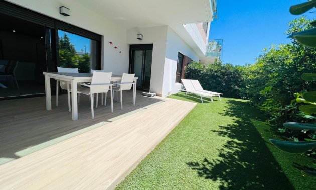 Resale - Apartment / flat -
Los Montesinos - Entre Naranjos / Vistabella Golf