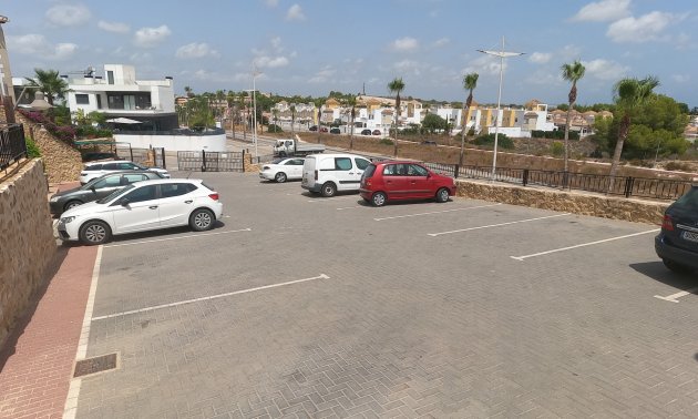 Reventa - Apartamento / piso -
Algorfa - La Finca Golf Resort