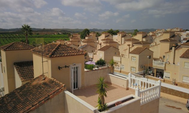 Reventa - Villa -
San Miguel de Salinas - Lake View Mansions