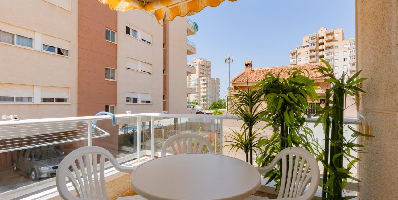 Resale - Apartment / flat -
Torrevieja - Nueva Torrevieja