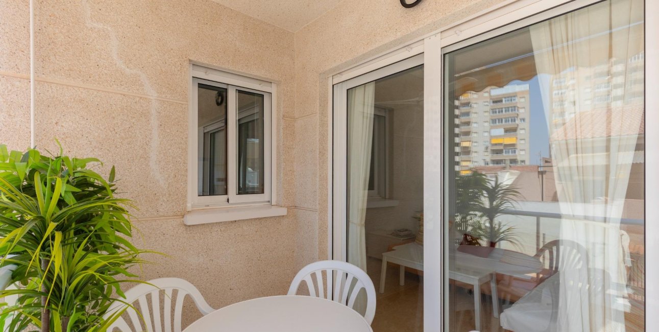 Resale - Apartment / flat -
Torrevieja - Nueva Torrevieja