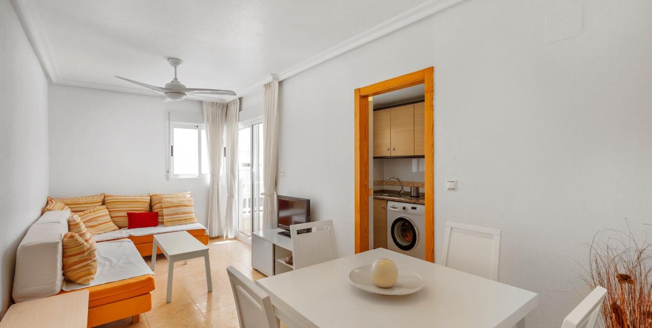 Resale - Apartment / flat -
Torrevieja - Nueva Torrevieja