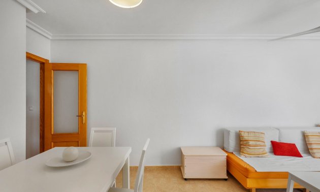 Resale - Apartment / flat -
Torrevieja - Nueva Torrevieja