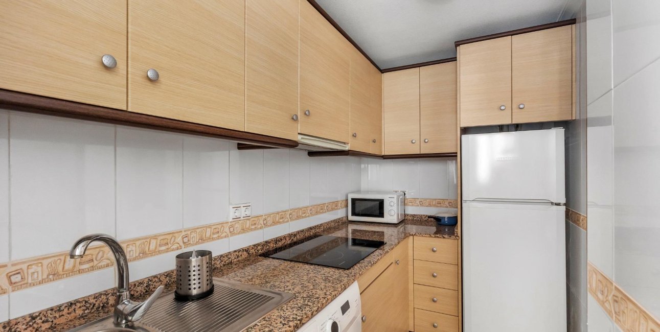 Resale - Apartment / flat -
Torrevieja - Nueva Torrevieja