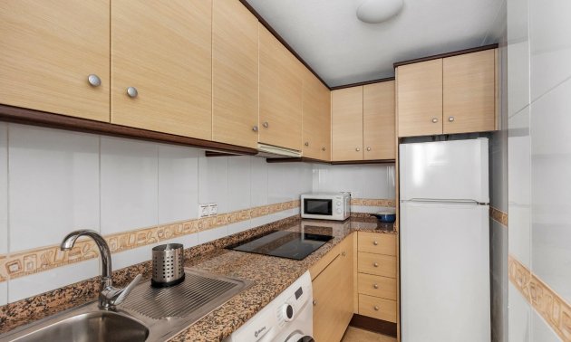 Resale - Apartment / flat -
Torrevieja - Nueva Torrevieja