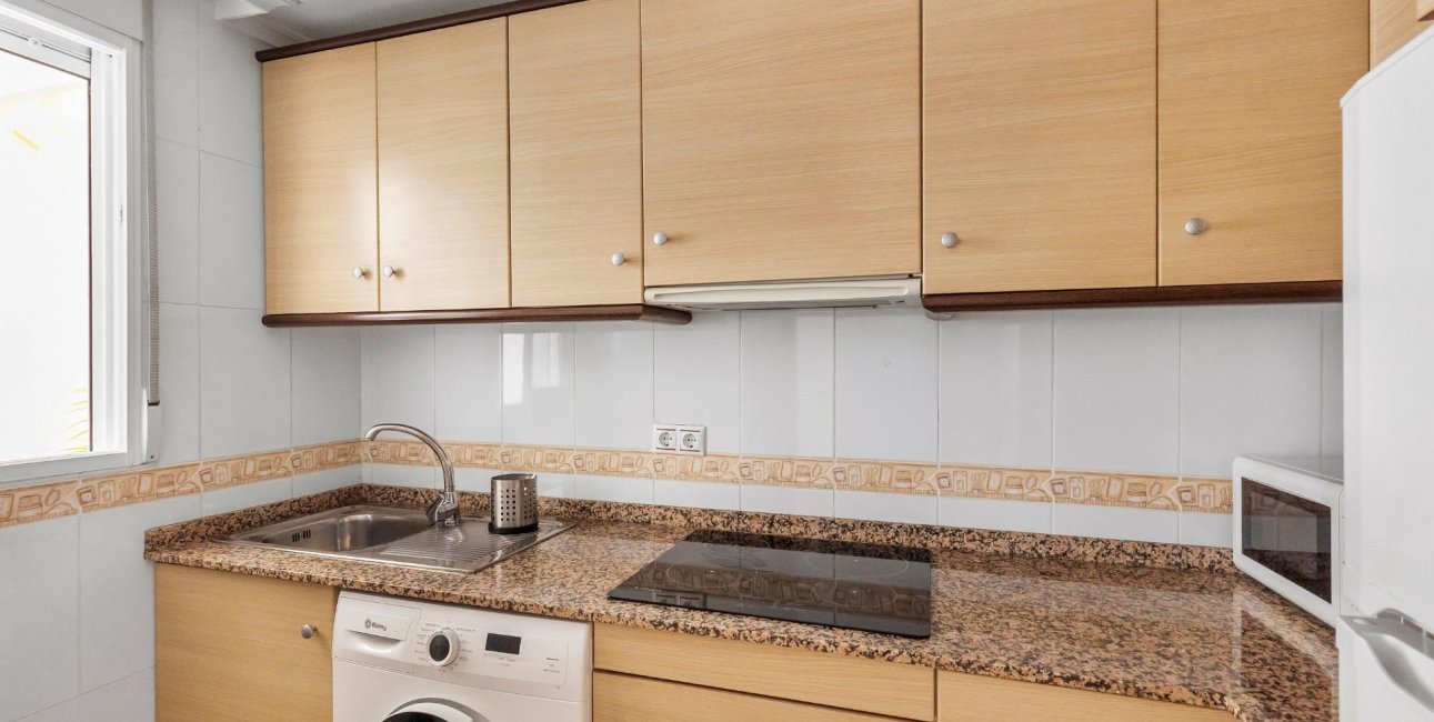 Resale - Apartment / flat -
Torrevieja - Nueva Torrevieja