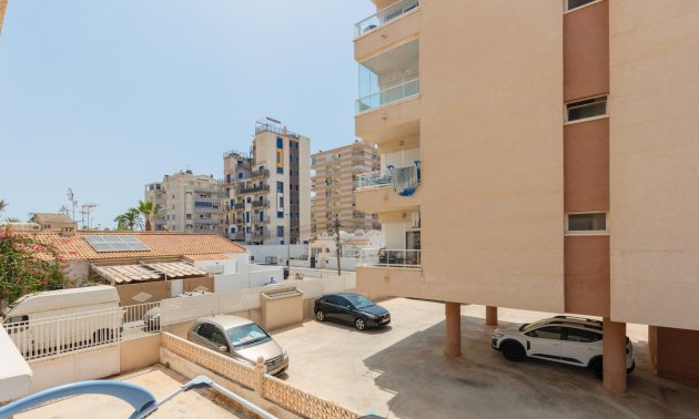 Resale - Apartment / flat -
Torrevieja - Nueva Torrevieja