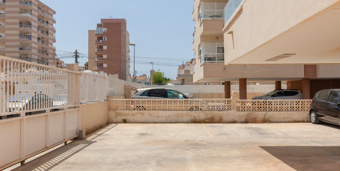 Resale - Apartment / flat -
Torrevieja - Nueva Torrevieja