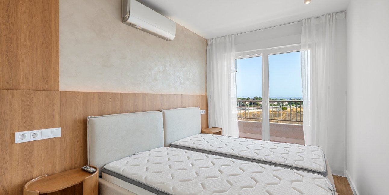 Resale - Apartment / flat -
Torrevieja - Rocio del Mar