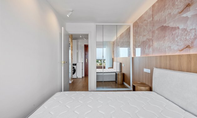Resale - Apartment / flat -
Torrevieja - Rocio del Mar