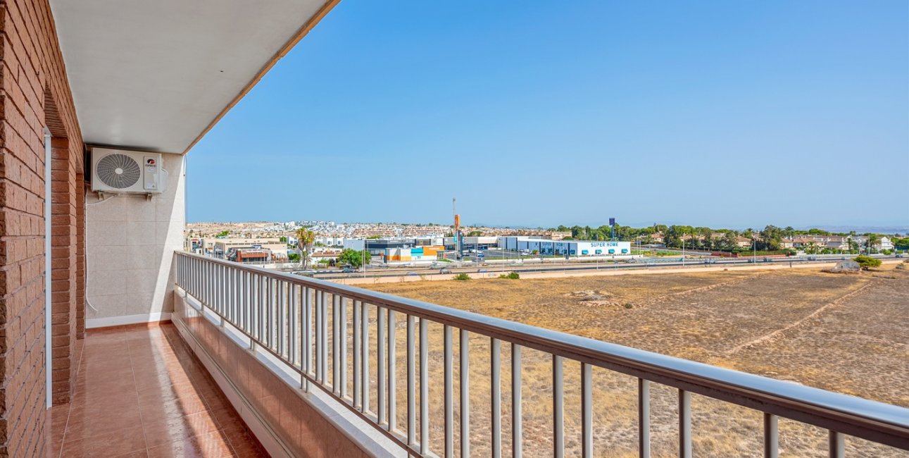 Resale - Apartment / flat -
Torrevieja - Rocio del Mar