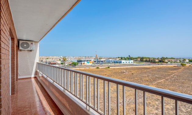 Resale - Apartment / flat -
Torrevieja - Rocio del Mar