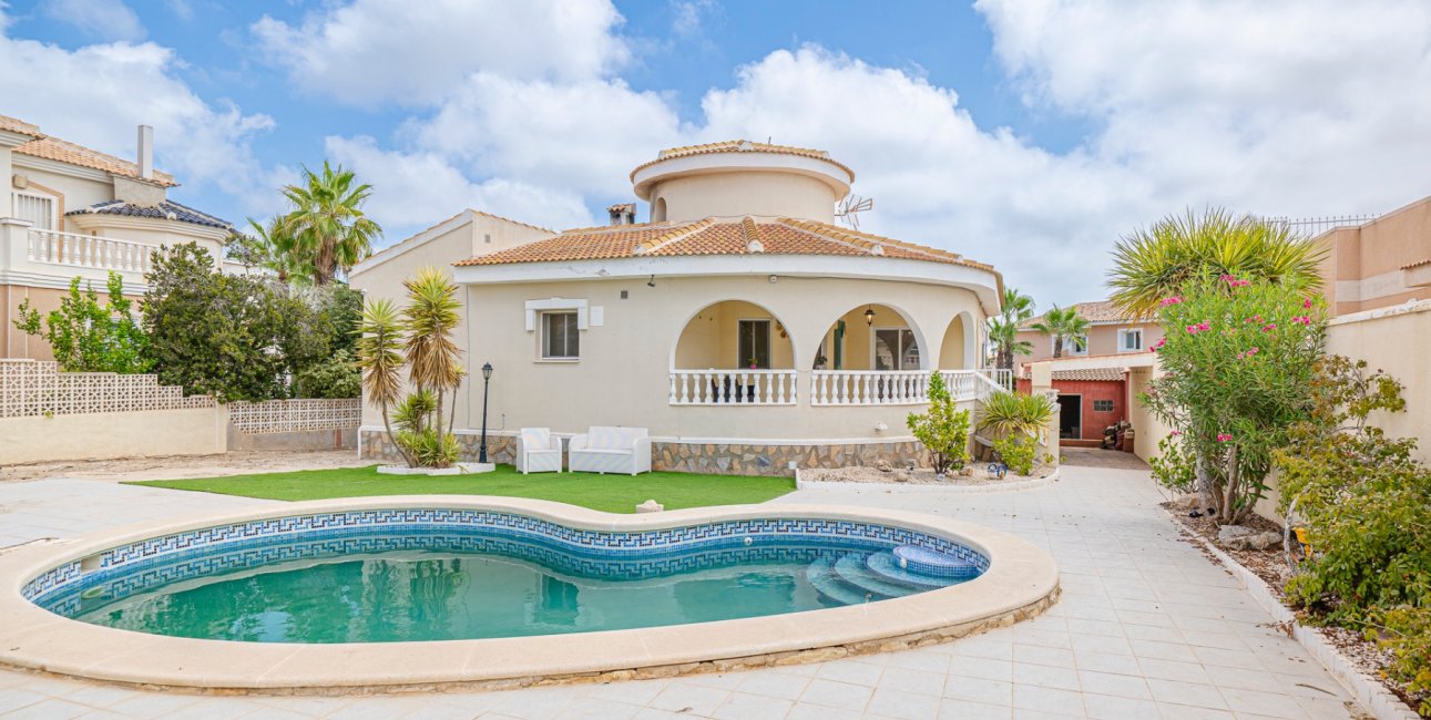 Resale - Villa -
Ciudad Quesada - La Fiesta