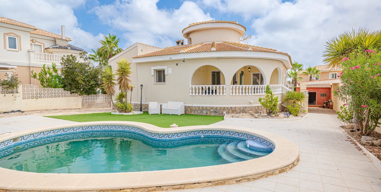 Resale - Villa -
Ciudad Quesada - La Fiesta