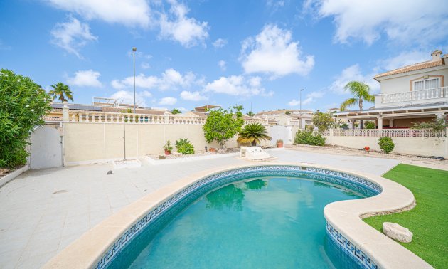 Resale - Villa -
Ciudad Quesada - La Fiesta