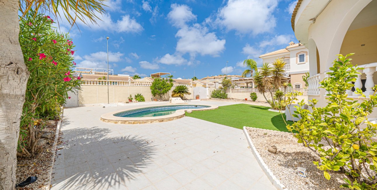 Resale - Villa -
Ciudad Quesada - La Fiesta