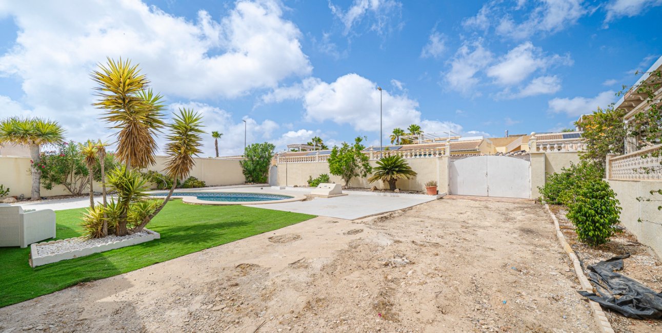 Resale - Villa -
Ciudad Quesada - La Fiesta