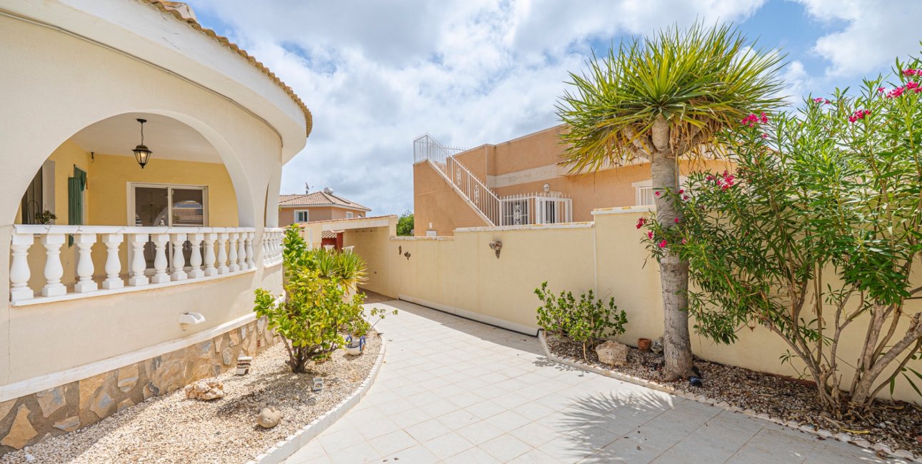 Resale - Villa -
Ciudad Quesada - La Fiesta