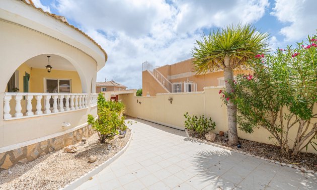 Resale - Villa -
Ciudad Quesada - La Fiesta