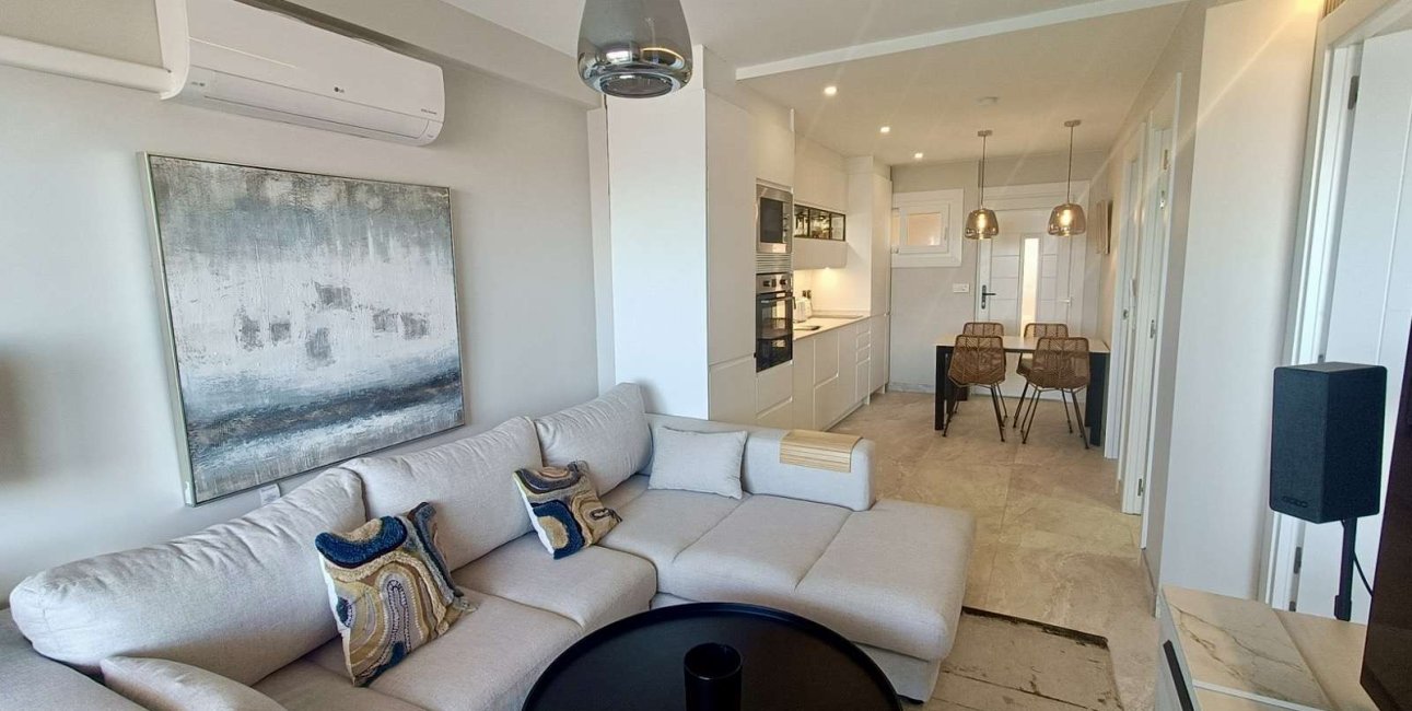 Resale - Apartment / flat -
Torrevieja - Cabo Cervera
