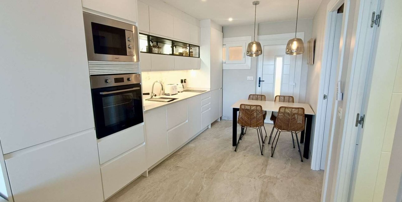 Resale - Apartment / flat -
Torrevieja - Cabo Cervera
