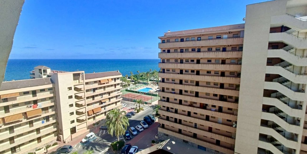 Resale - Apartment / flat -
Torrevieja - Cabo Cervera