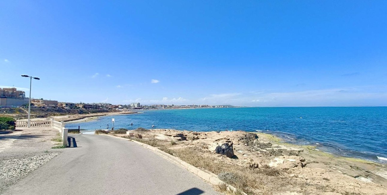 Resale - Apartment / flat -
Torrevieja - Cabo Cervera