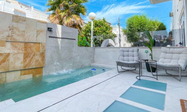 Resale - Townhouse -
Torrevieja - Aguas Nuevas