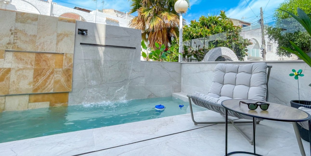 Resale - Townhouse -
Torrevieja - Aguas Nuevas