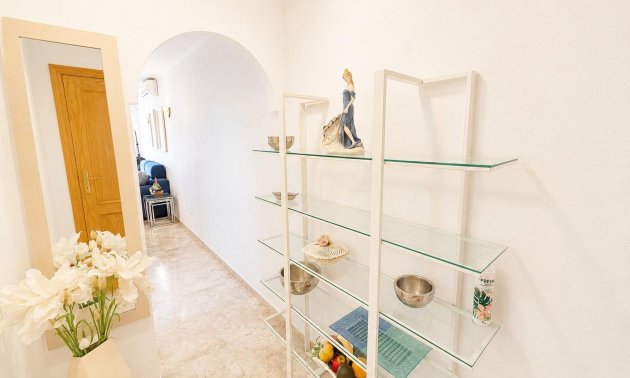 Reventa - Apartamento / piso -
Torrevieja - Playa del Cura