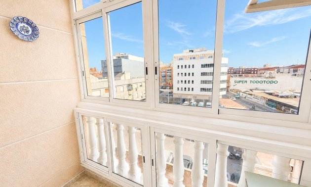 Reventa - Apartamento / piso -
Torrevieja - Playa del Cura