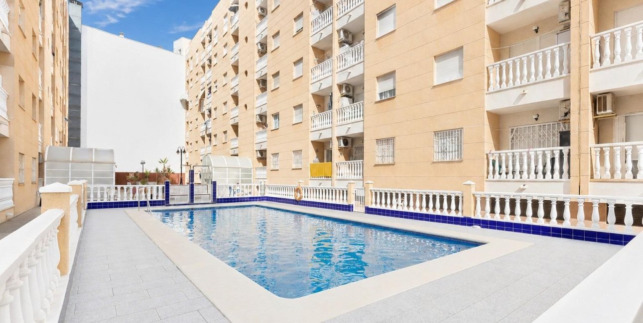 Reventa - Apartamento / piso -
Torrevieja - Playa del Cura