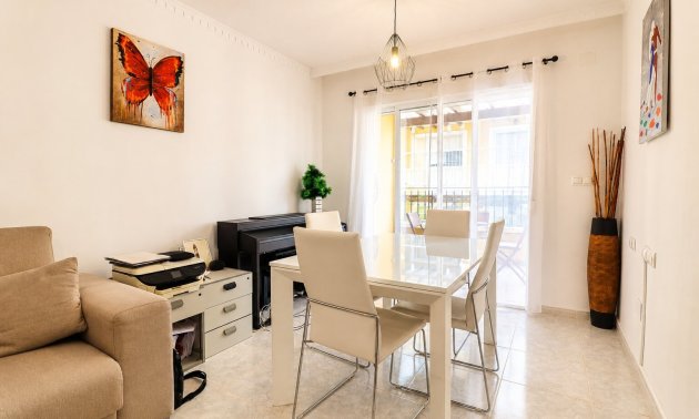 Reventa - Apartamento / piso -
Algorfa - Algorfa - Village