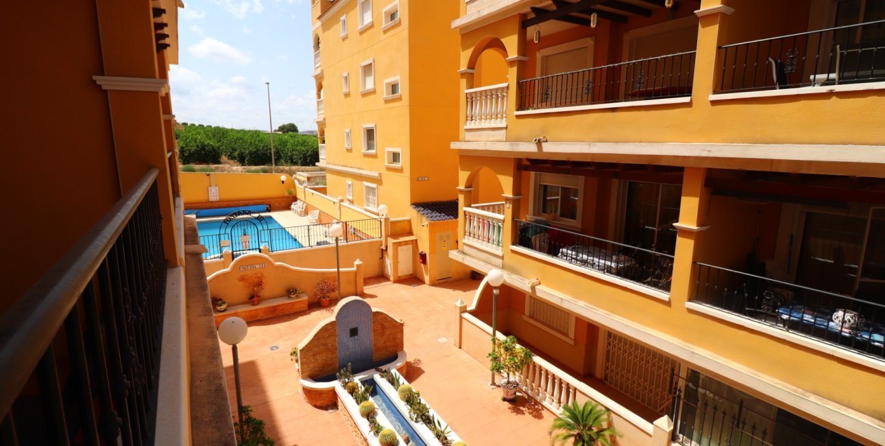 Reventa - Apartamento / piso -
Algorfa - Algorfa - Village