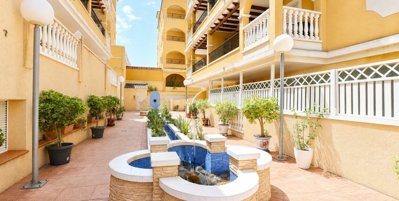 Reventa - Apartamento / piso -
Algorfa - Algorfa - Village