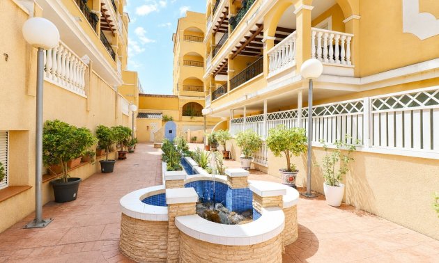 Reventa - Apartamento / piso -
Algorfa - Algorfa - Village