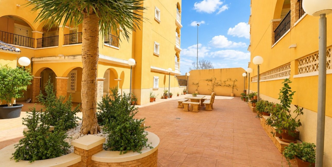 Reventa - Apartamento / piso -
Algorfa - Algorfa - Village