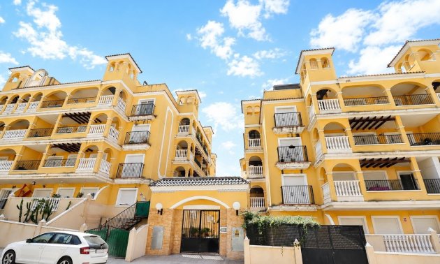 Reventa - Apartamento / piso -
Algorfa - Algorfa - Village