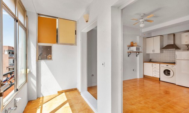 Reventa - Ático -
Torrevieja - La Mata
