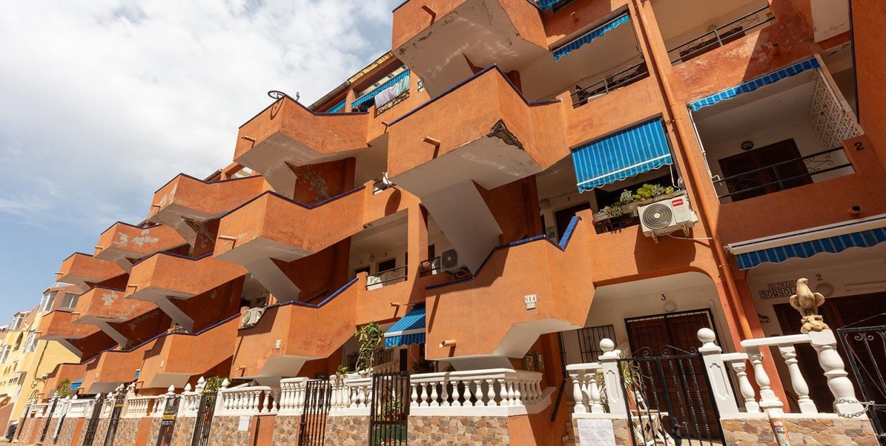 Reventa - Ático -
Torrevieja - La Mata