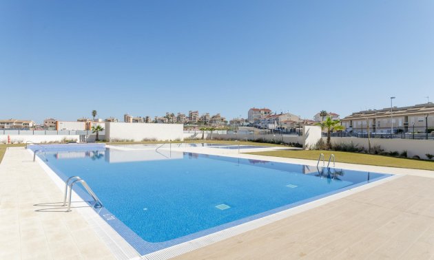 Obra nueva - Apartamento / piso -
Torrevieja - Torreblanca