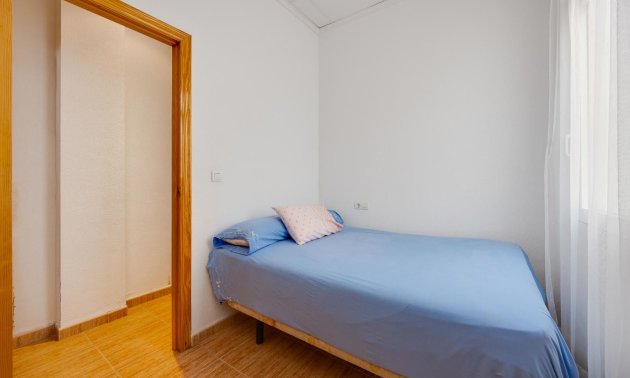 Resale - Apartment / flat -
Torrevieja - Playa del Cura