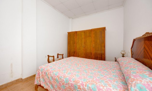 Resale - Apartment / flat -
Torrevieja - Playa del Cura