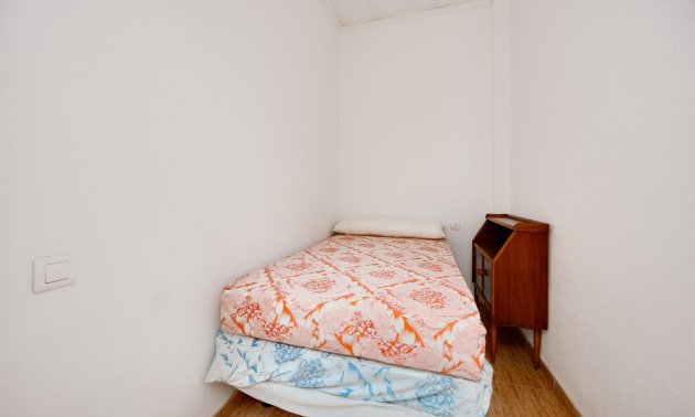 Resale - Apartment / flat -
Torrevieja - Playa del Cura