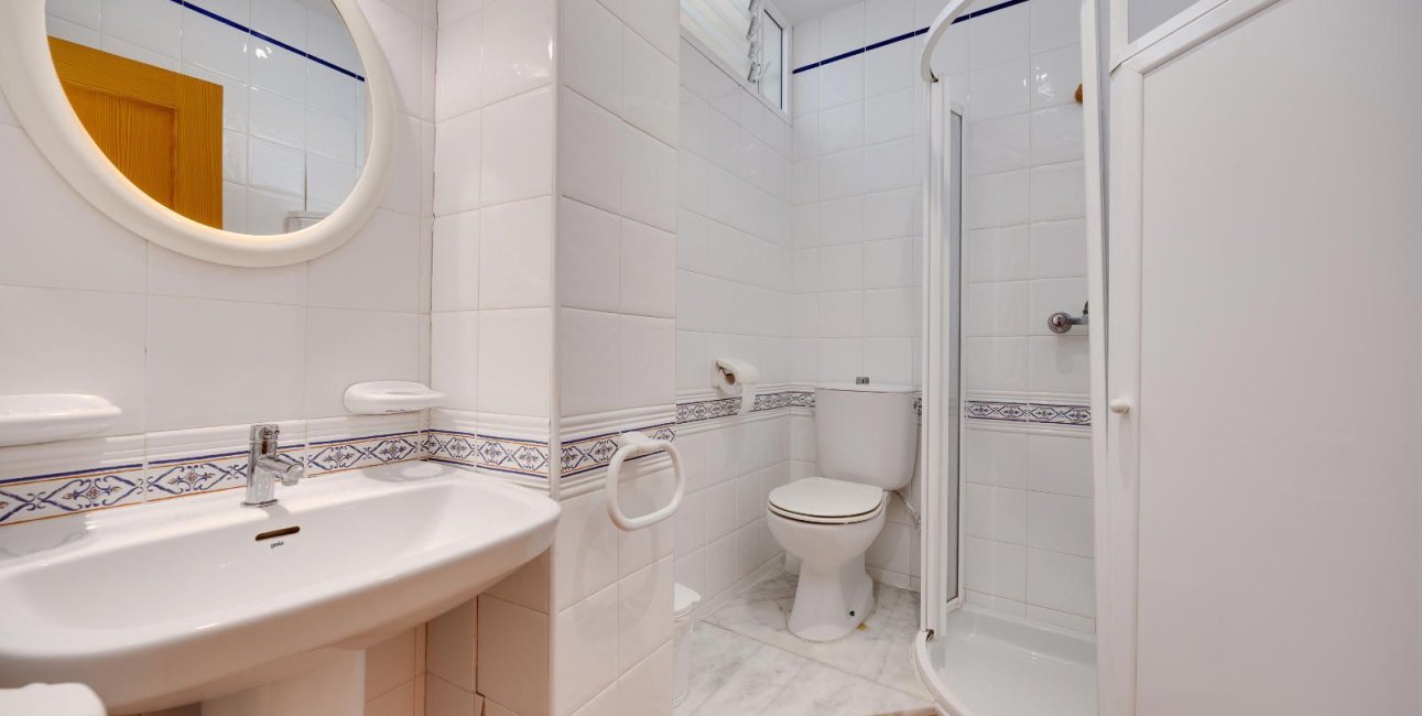 Resale - Apartment / flat -
Torrevieja - Playa del Cura