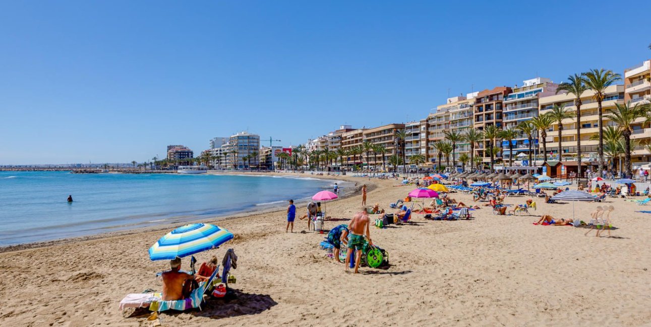 Resale - Apartment / flat -
Torrevieja - Playa del Cura
