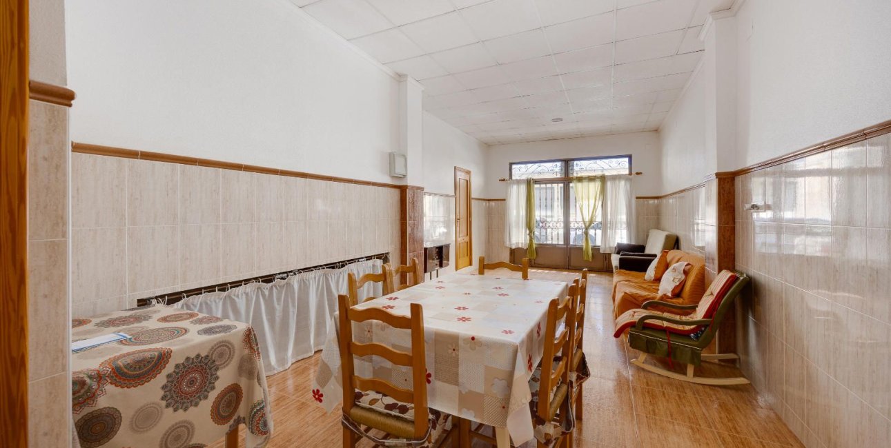 Resale - Apartment / flat -
Torrevieja - Playa del Cura