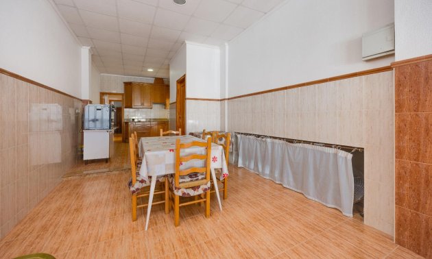 Resale - Apartment / flat -
Torrevieja - Playa del Cura
