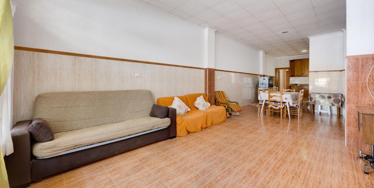 Resale - Apartment / flat -
Torrevieja - Playa del Cura