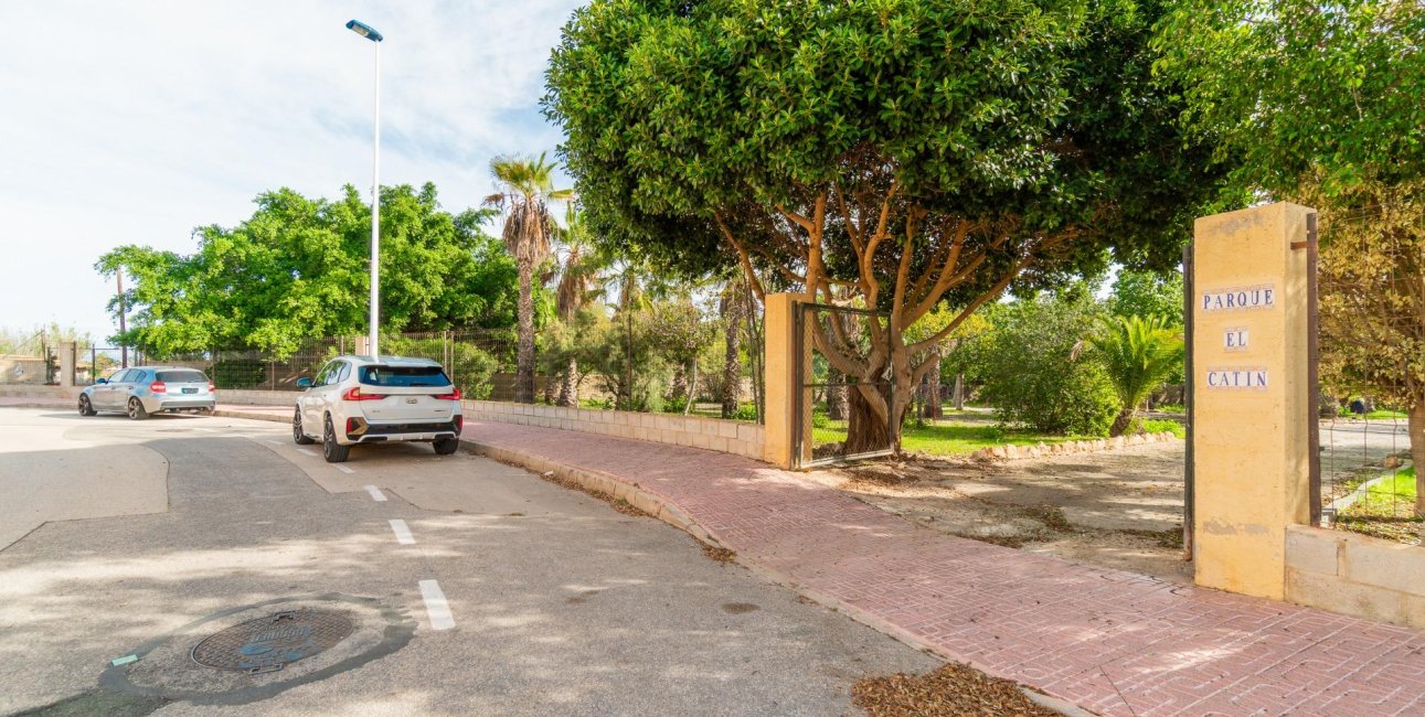 Rynek wtórny - Willa -
Torrevieja - Orihuela costa